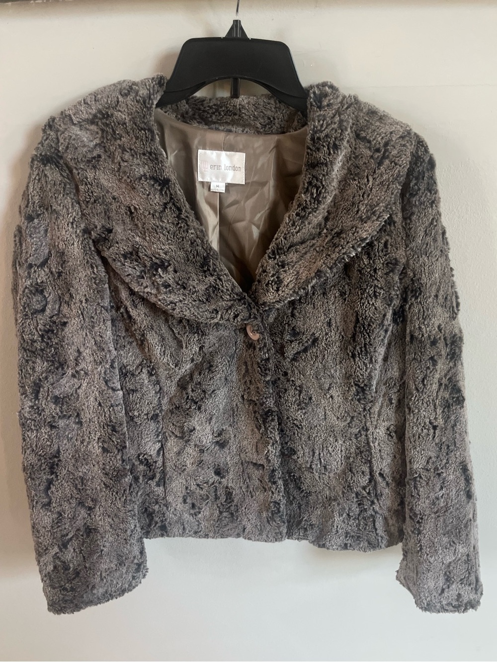 Erin London Faux Fur Jacket Taupe Cropped Button Front Coat SZ M